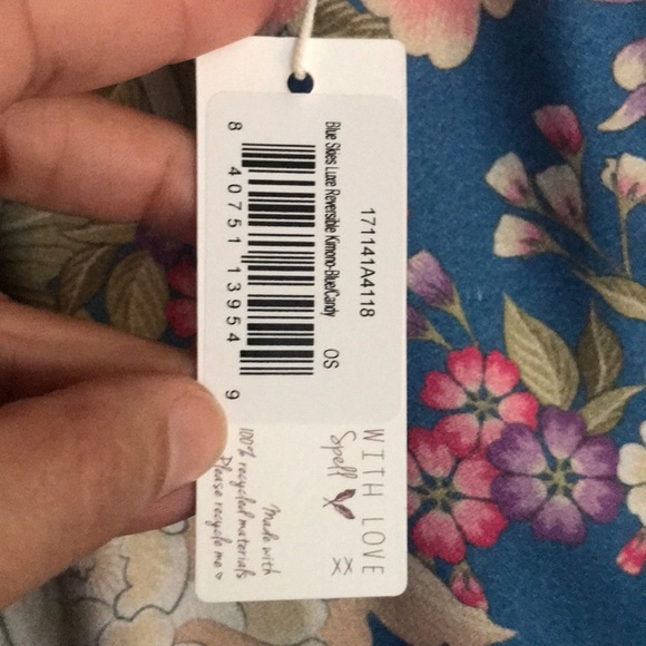 Blue skies reversible kimono BNWT - Picture 8 of 8